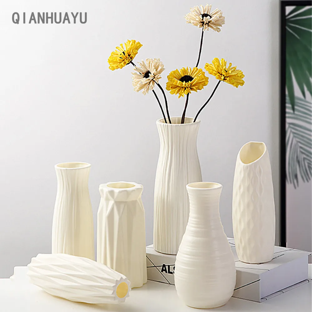 1Pcs Flower Vase Decoration Modern White Imitation Creative Simple Fresh Flower Vase Arrangement Living Room Home Ornament Decor
1Pcs Flower Vase Decoration Modern White Imitation Creative Simple Fresh Flower Vase Arrangement Living Room Home Ornament Decor