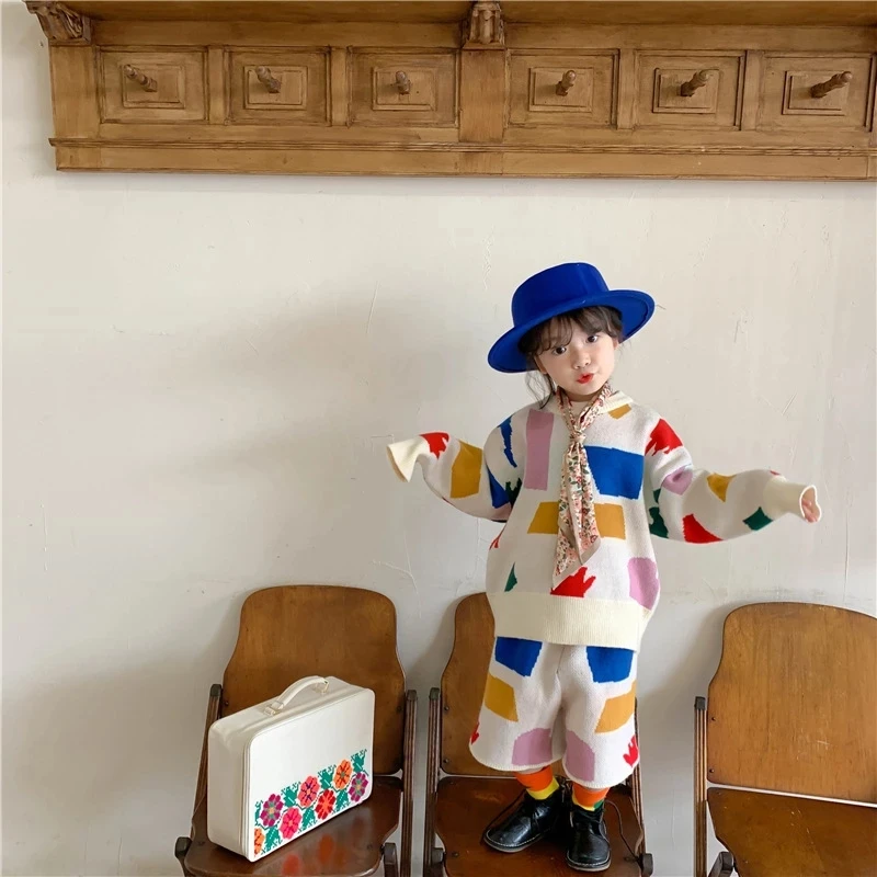 Autumn Winter Kids Fashion Geometric Pattern Knitted Outfits Boys and Girls Warm Sweater and Wide Leg Shorts 2pcs Sets
Autumn Winter Kids Fashion Geometric Pattern Knitted Outfits Boys and Girls Warm Sweater and Wide Leg Shorts 2pcs Sets