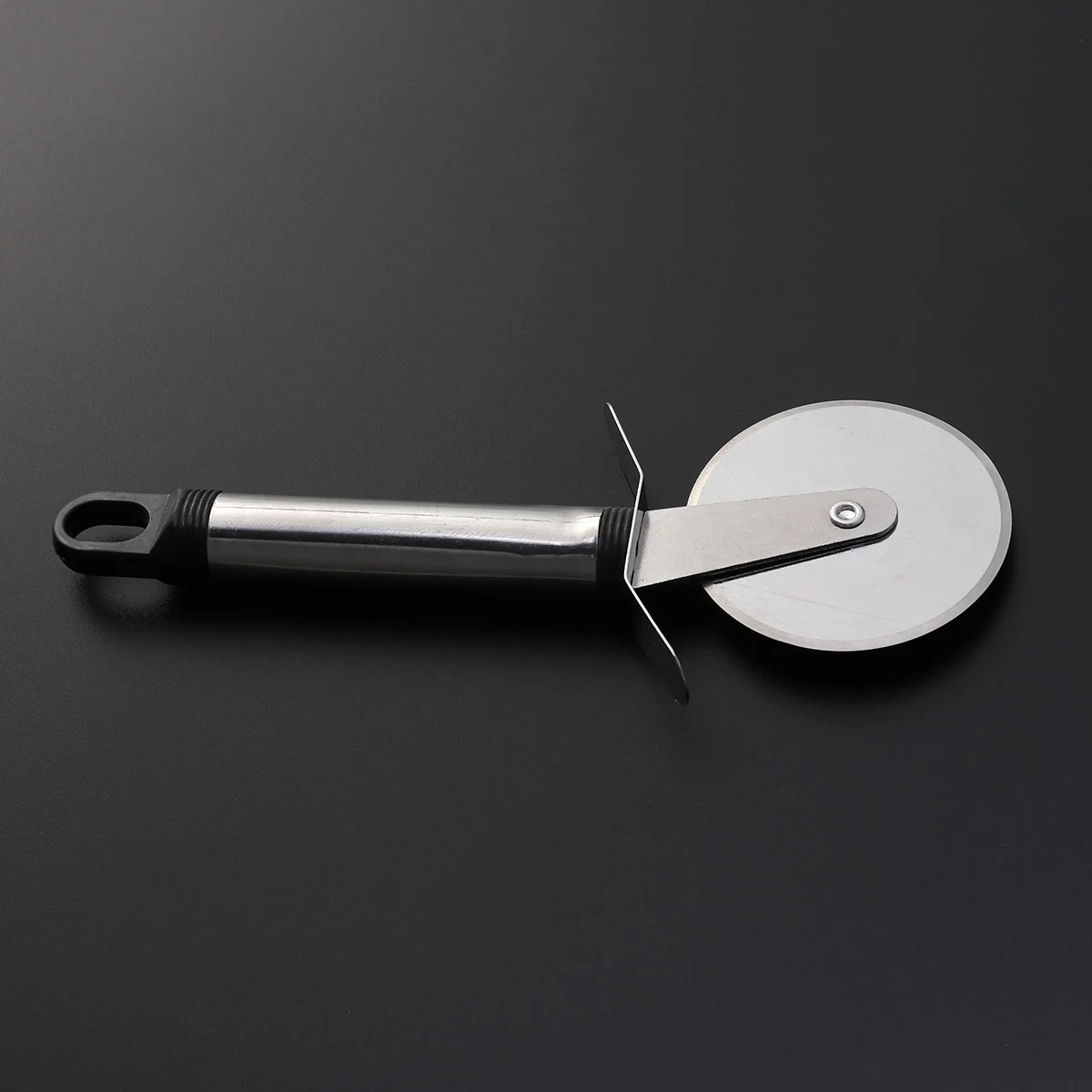 Stainless Steel Pizza Wheel Cutter with Handle Pizza Pastry Dough Wheels Cutter Kitchen Baking Tools Baking Utensils (Single
Stainless Steel Pizza Wheel Cutter with Handle Pizza Pastry Dough Wheels Cutter Kitchen Baking Tools Baking Utensils (Single