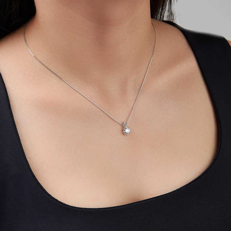 COCOM Heart Pendant Silver 925 Fine Jewelry Classic 4 Claw Shiny Austrian Zircon Luxury Gemstone Solitaire Necklace for Women
COCOM Heart Pendant Silver 925 Fine Jewelry Classic 4 Claw Shiny Austrian Zircon Luxury Gemstone Solitaire Necklace for Women