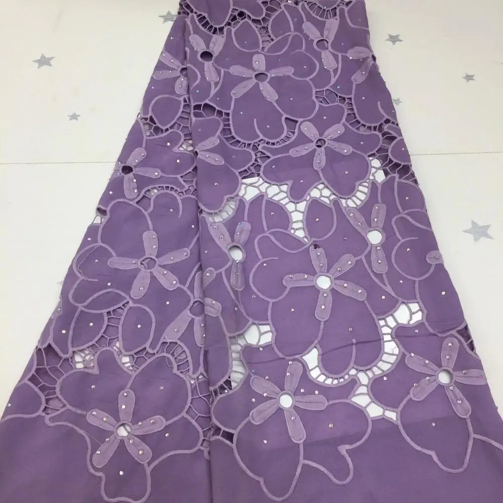 Новое поступление, красивая африканская кружевная ткань ручной работы, искусственное Африканское французское кружево, используемое для женвечерние вечернего платья TS8532 
Новое поступление, красивая африканская кружевная ткань ручной работы, искусственное Африканское французское кружево, используемое для женвечерние вечернего платья TS8532