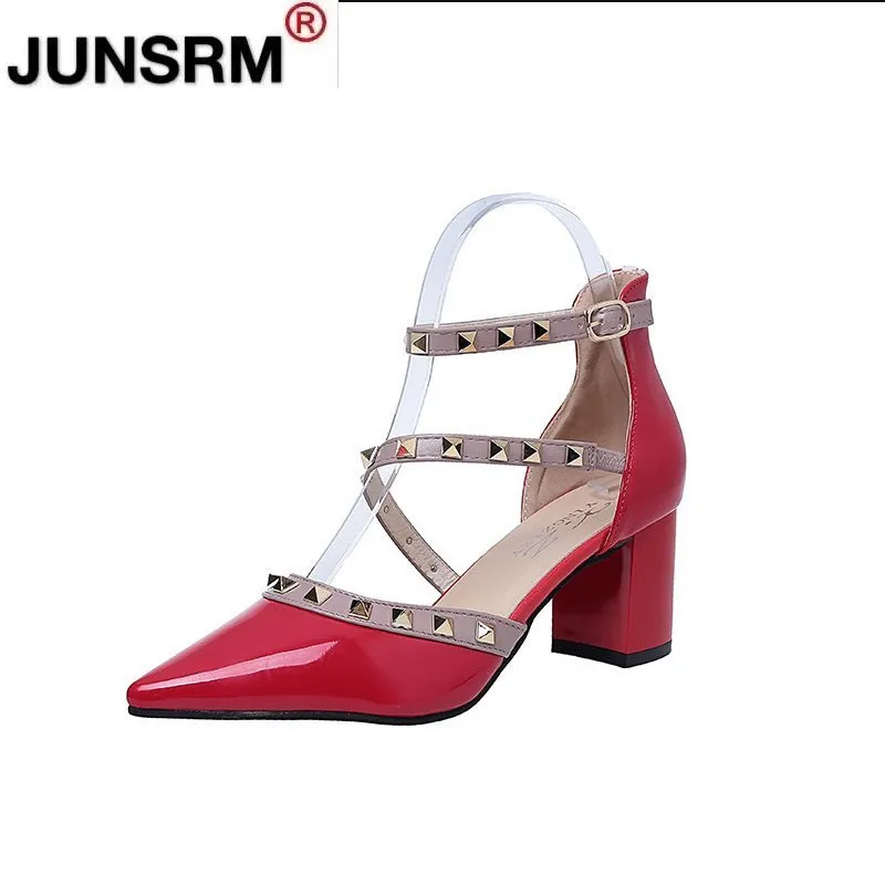 Fashion Woman High Heel Shoes Summer Comfortable Pu Shoe Upper Bag Heel Sandals 2021 Summer Style Sexy Buckle Rivet Woman Shoes
Fashion Woman High Heel Shoes Summer Comfortable Pu Shoe Upper Bag Heel Sandals 2021 Summer Style Sexy Buckle Rivet Woman Shoes