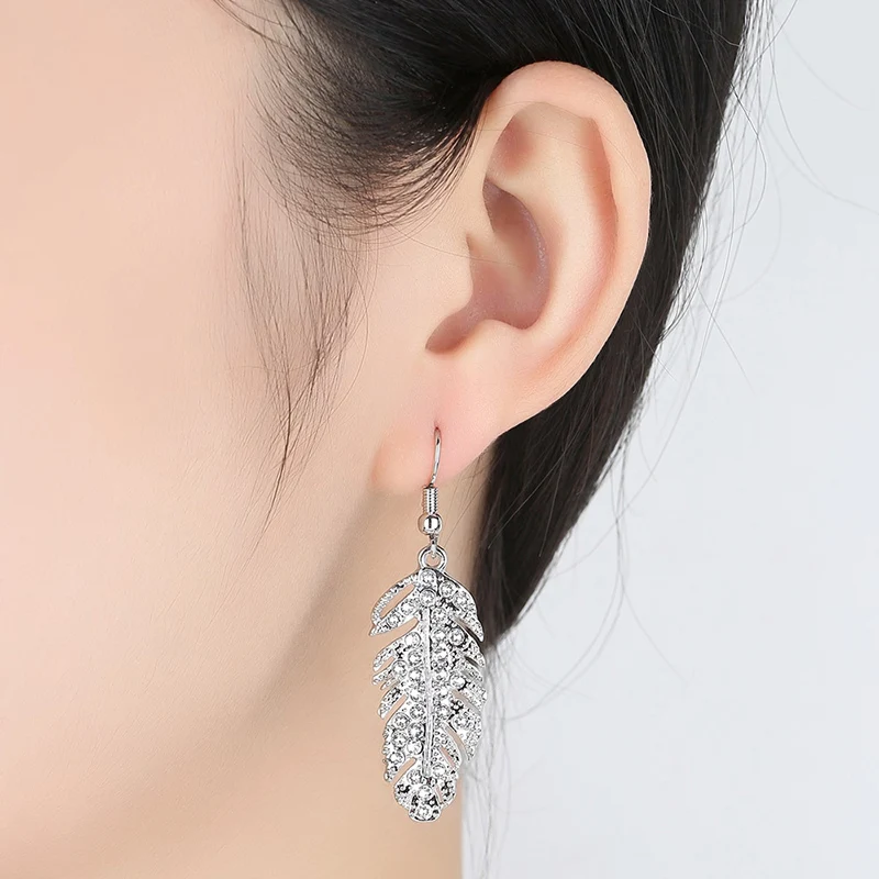 Women's earrings, feather drill earrings, girls birthday gift earrings, ladies earrings
Women's earrings, feather drill earrings, girls birthday gift earrings, ladies earrings