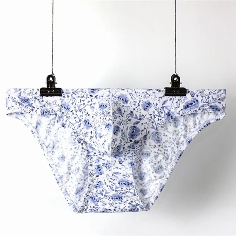 Seamless Cotton Brief Man Printed Floral Underwear Gay Soft Underpants Sissy T-Back Thongs Male Bulge Pouch Cute Panties Men
Seamless Cotton Brief Man Printed Floral Underwear Gay Soft Underpants Sissy T-Back Thongs Male Bulge Pouch Cute Panties Men