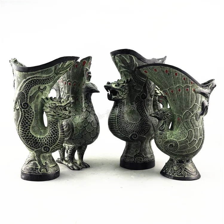 

Exquisite Antique Bronze Ware Dragon, Phoenix, Wine Bottle Home Decoration