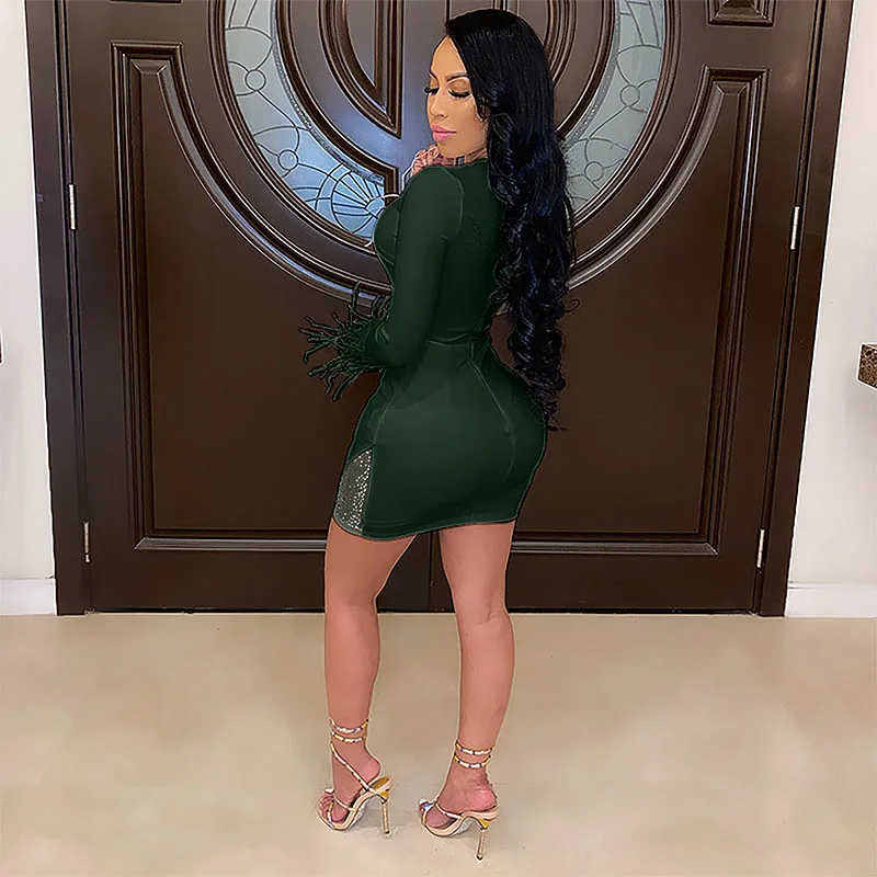 Women's Solid Color Sexy Club Cutout Dress Mesh Diamond Splicing Feather Tight Dresses for Women Party
Women's Solid Color Sexy Club Cutout Dress Mesh Diamond Splicing Feather Tight Dresses for Women Party