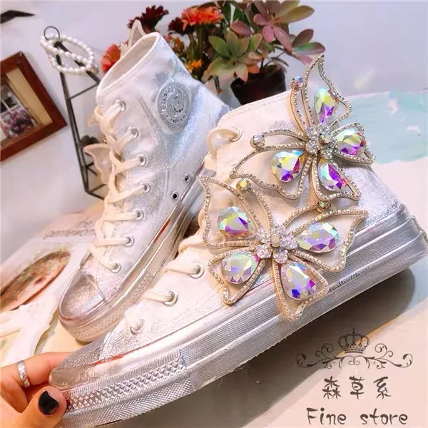2020 high quality brand spring new lace pearl flat bottom casual canvas shoes, fashionable women's shoes
2020 high quality brand spring new lace pearl flat bottom casual canvas shoes, fashionable women's shoes