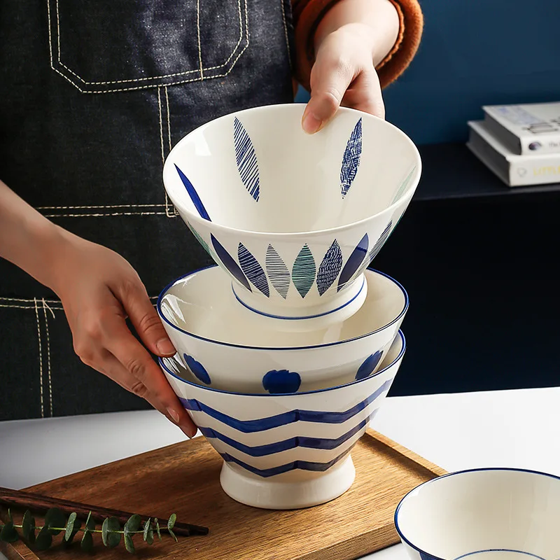 Potter's 5 inch 7 inch creative ceramic high-foot bowl, household hat noodle bowl, hand-painted Japanese dessert dessert bowl
Potter's 5 inch 7 inch creative ceramic high-foot bowl, household hat noodle bowl, hand-painted Japanese dessert dessert bowl