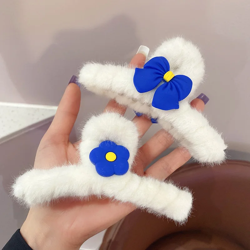 Korea Plush Hair Claws Kawaii Flower Bow Crab Hair Clip Faux Fur Duckbill Clip Autumn Winter Hairpins Barrette Fashionable Sweet
Korea Plush Hair Claws Kawaii Flower Bow Crab Hair Clip Faux Fur Duckbill Clip Autumn Winter Hairpins Barrette Fashionable Sweet