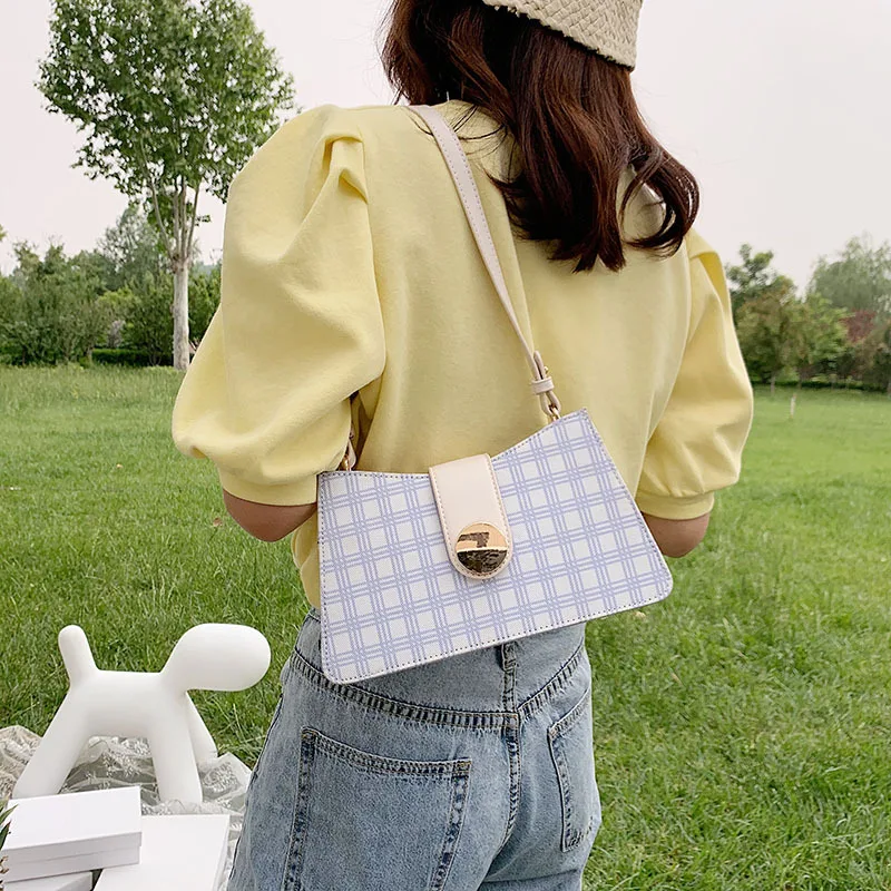 Vintage Alligator Baguette Shape Bag Luxury designer Handbag 2020 New Fashion Shoulder Bag Womens Messenger Crossbody Bags
Vintage Alligator Baguette Shape Bag Luxury designer Handbag 2020 New Fashion Shoulder Bag Womens Messenger Crossbody Bags