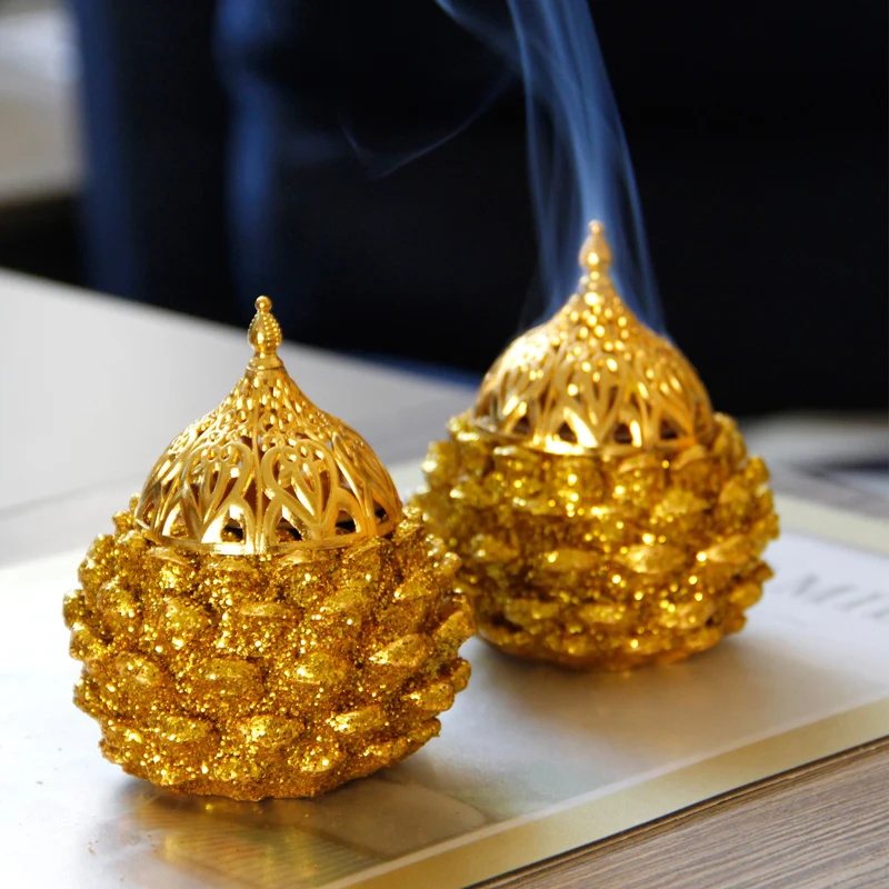 European Golden Metal Resin Incense Burner Simple Wind Pine Cone Shape Incense Burner Arab Style Home Furnishing Articles
European Golden Metal Resin Incense Burner Simple Wind Pine Cone Shape Incense Burner Arab Style Home Furnishing Articles