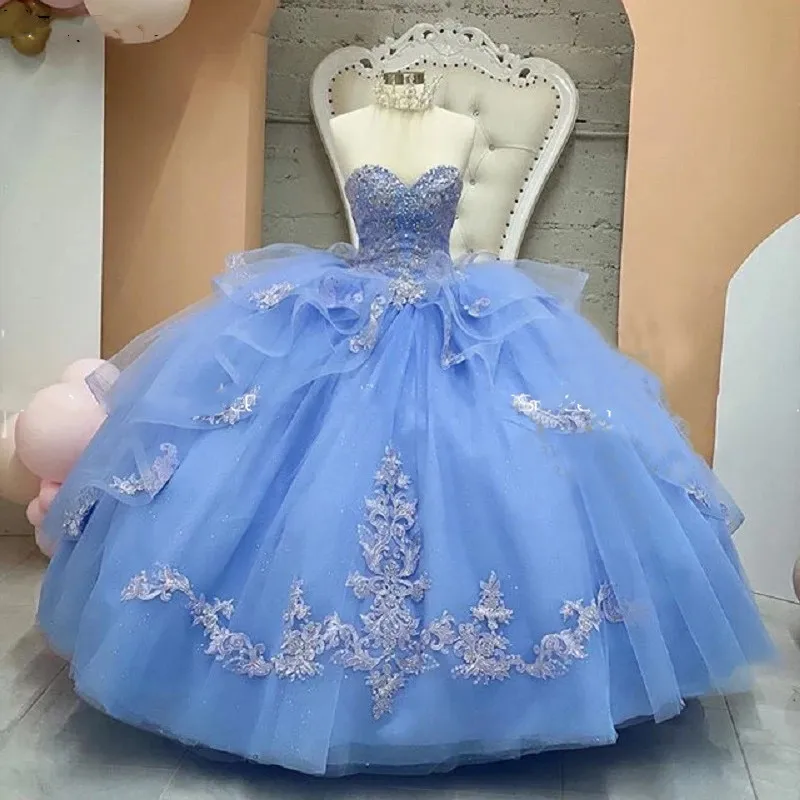Потрясающее светильник-голубое милое платье для 16 Quinceanera, кружевное платье принцессы с аппликацией и V-образным вырезом, платье для выпускно...
Потрясающее светильник-голубое милое платье для 16 Quinceanera, кружевное платье принцессы с аппликацией и V-образным вырезом, платье для выпускно...