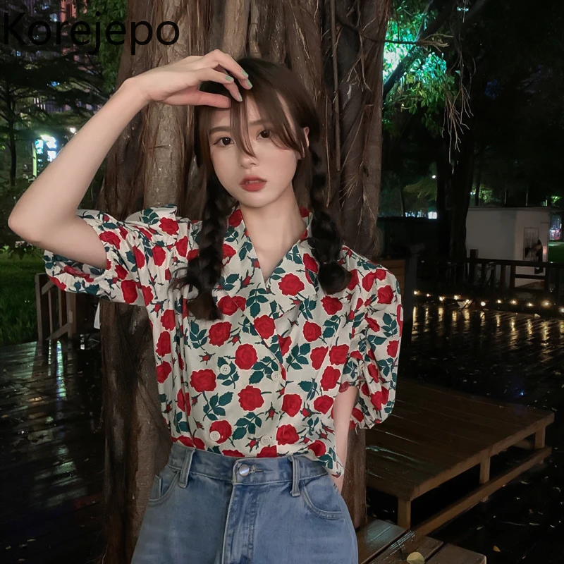 Korejepo Women Shirt 2021 Summer French Vintage Temperament V-Neck Design Niche Floral Thin Slim-Fit Puff Sleeve Chiffon Blouses
Korejepo Women Shirt 2021 Summer French Vintage Temperament V-Neck Design Niche Floral Thin Slim-Fit Puff Sleeve Chiffon Blouses
