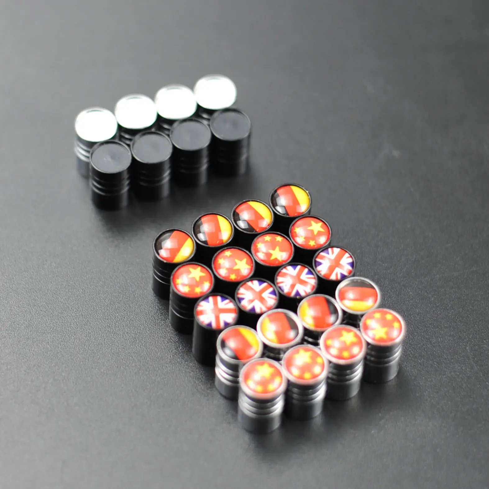 4 шт. колпачки для колес и клапанов, чехол для Smart fortwo forfour forease forjeremy forstarts fourjoy Vision EQ fortwo
4 шт. колпачки для колес и клапанов, чехол для Smart fortwo forfour forease forjeremy forstarts fourjoy Vision EQ fortwo