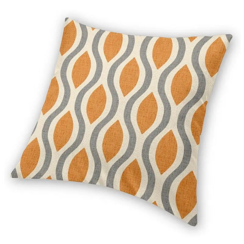 Наволочка для подушки в стиле ретро оранжевая с геометрическим рисунком
