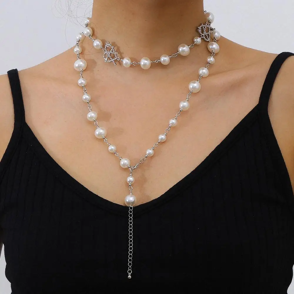 

Long Pearl Chain Necklace for Women Bohemia Crystal Heart Tassel Choker Necklace Adjustable Elegant Vinatge Neck Collar Charm