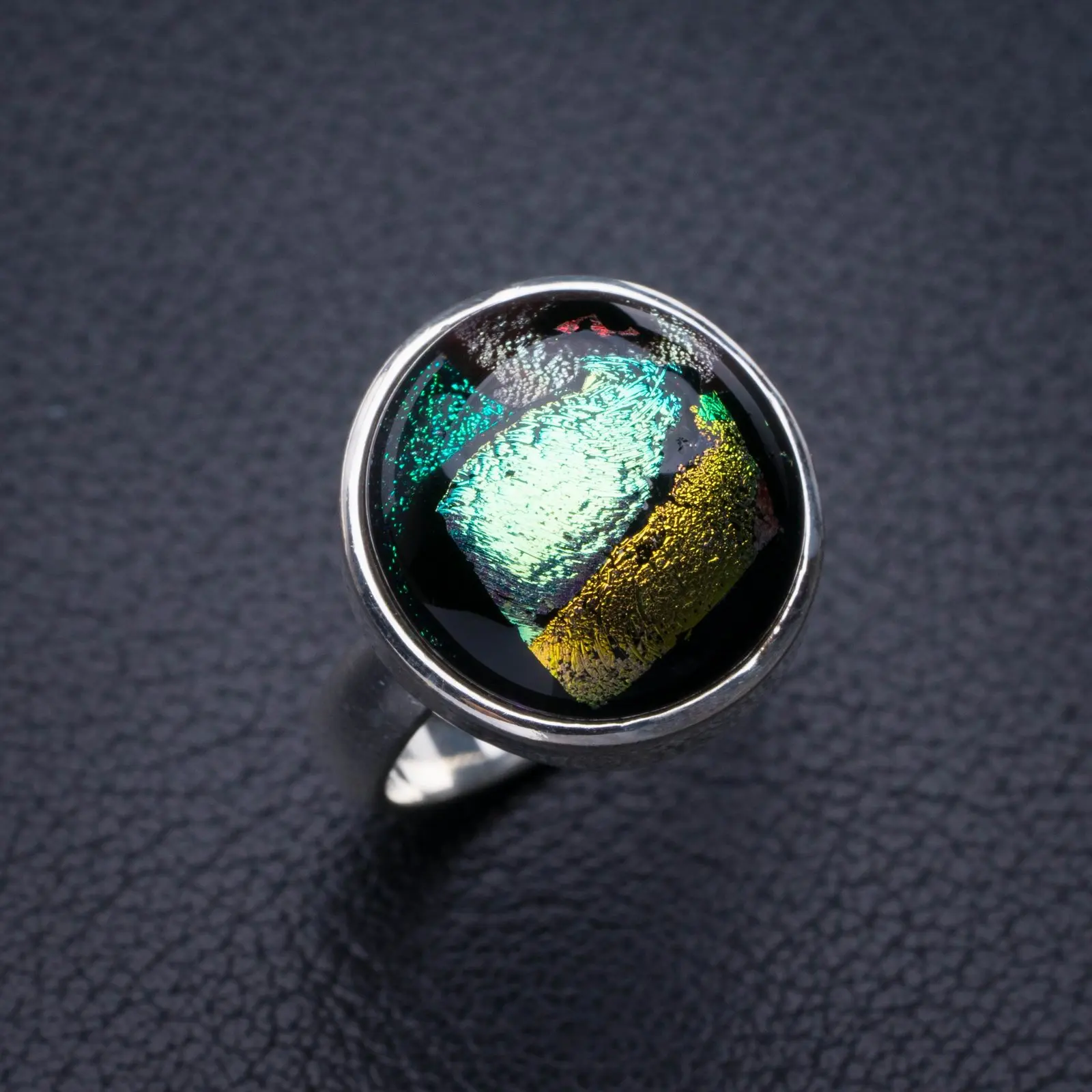 StarGems Natural Rainbow Dichroic Glass Handmade 925 Sterling Silver Ring 5.5 E2360
StarGems Natural Rainbow Dichroic Glass Handmade 925 Sterling Silver Ring 5.5 E2360