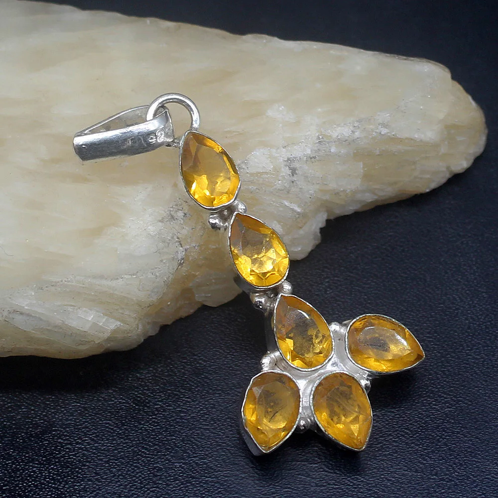 Gemstonefactory Jewelry Big Promotion 925 Silver Amazing Fashion Yellow Citrine Shiny Women Ladies Gifts Necklace Pendant 1258
Gemstonefactory Jewelry Big Promotion 925 Silver Amazing Fashion Yellow Citrine Shiny Women Ladies Gifts Necklace Pendant 1258