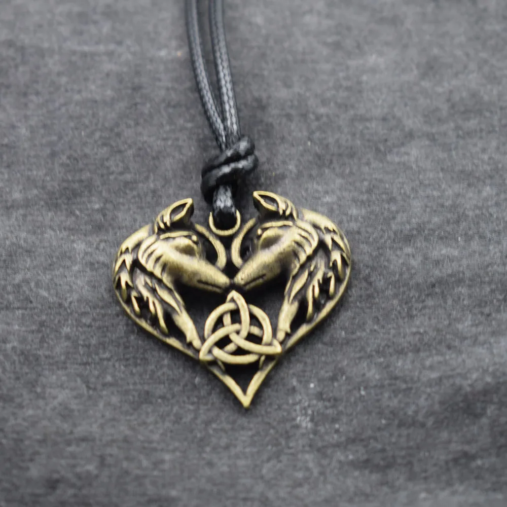 12 шт норвежский викинг двойная Пара Ожерелье волка
12 шт норвежский викинг двойная Пара Ожерелье волка