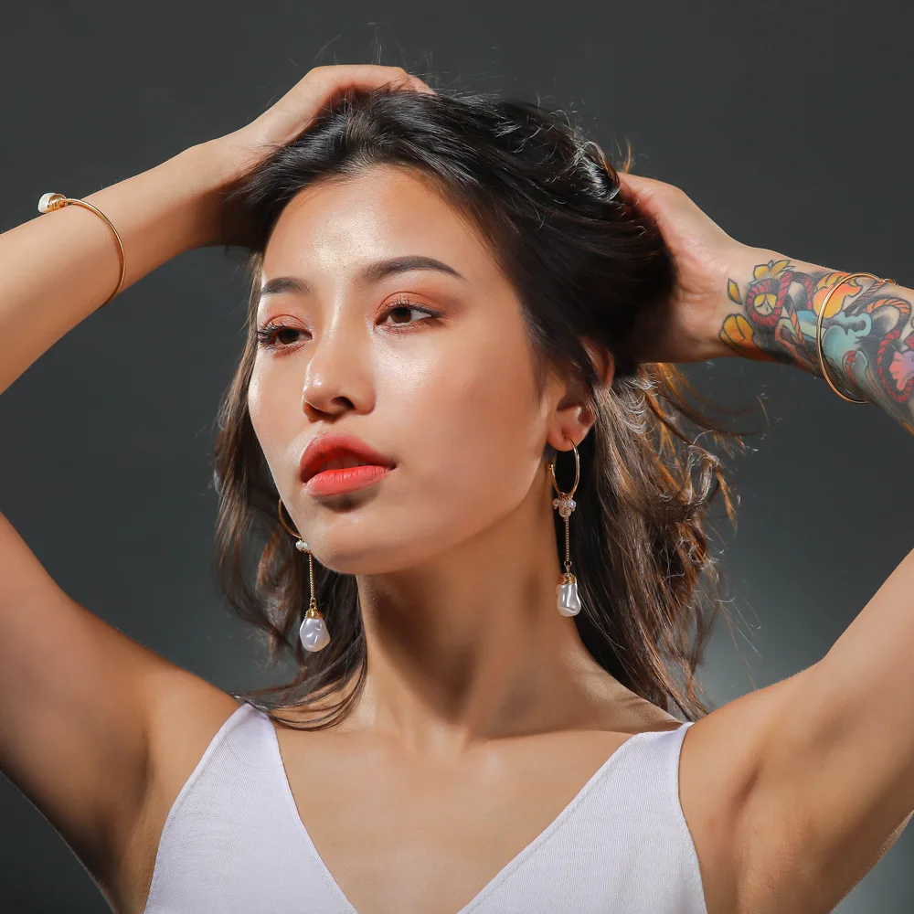 Bohemian big shell pearl dangle Earrings for Women 2021 new korean fashion Luxury Summer beach Euramerican pub Earrings Jewelry
Bohemian big shell pearl dangle Earrings for Women 2021 new korean fashion Luxury Summer beach Euramerican pub Earrings Jewelry