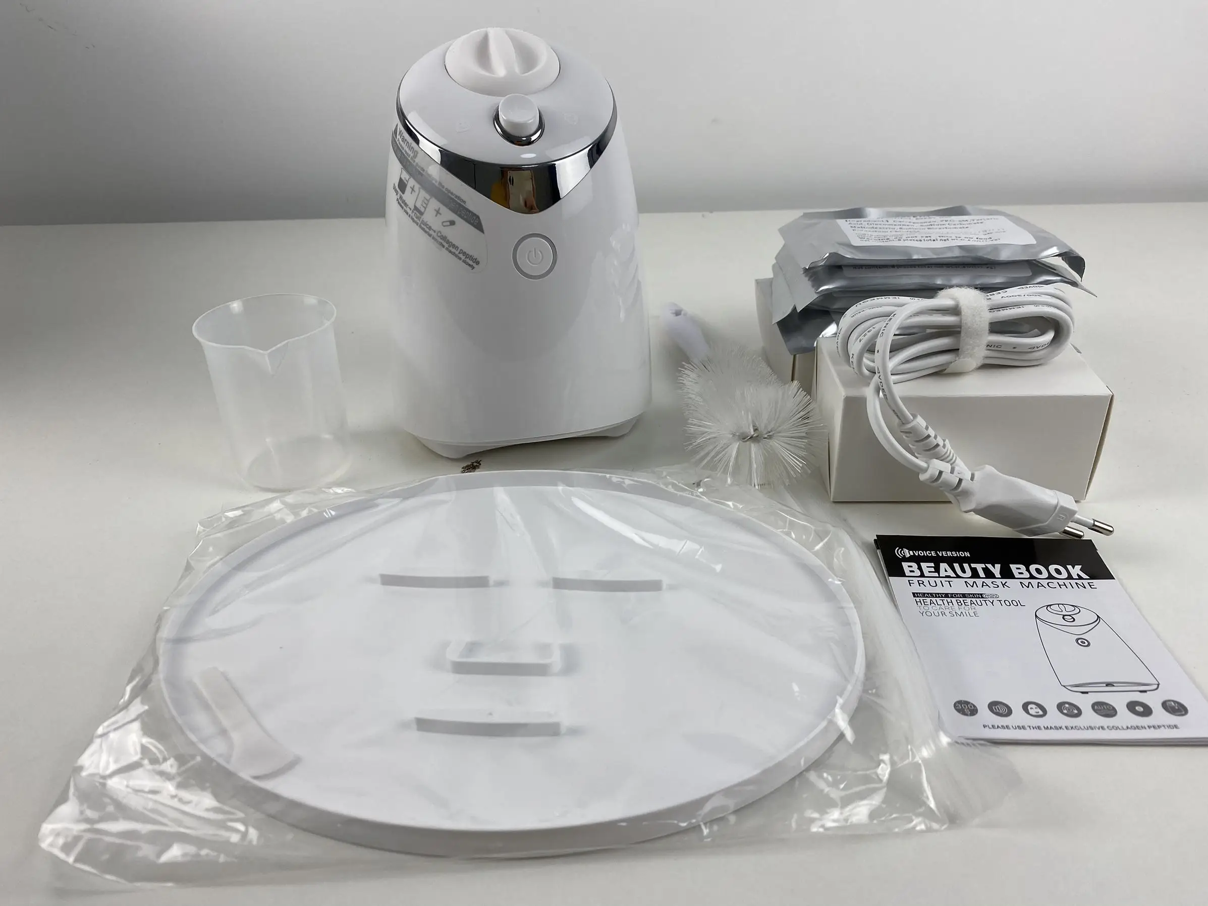 Fully Automatic Intelligent Facial Mask Machine With Voice Home-made Facial Mask Machine Organic Facial Mask Printing Machine
Fully Automatic Intelligent Facial Mask Machine With Voice Home-made Facial Mask Machine Organic Facial Mask Printing Machine