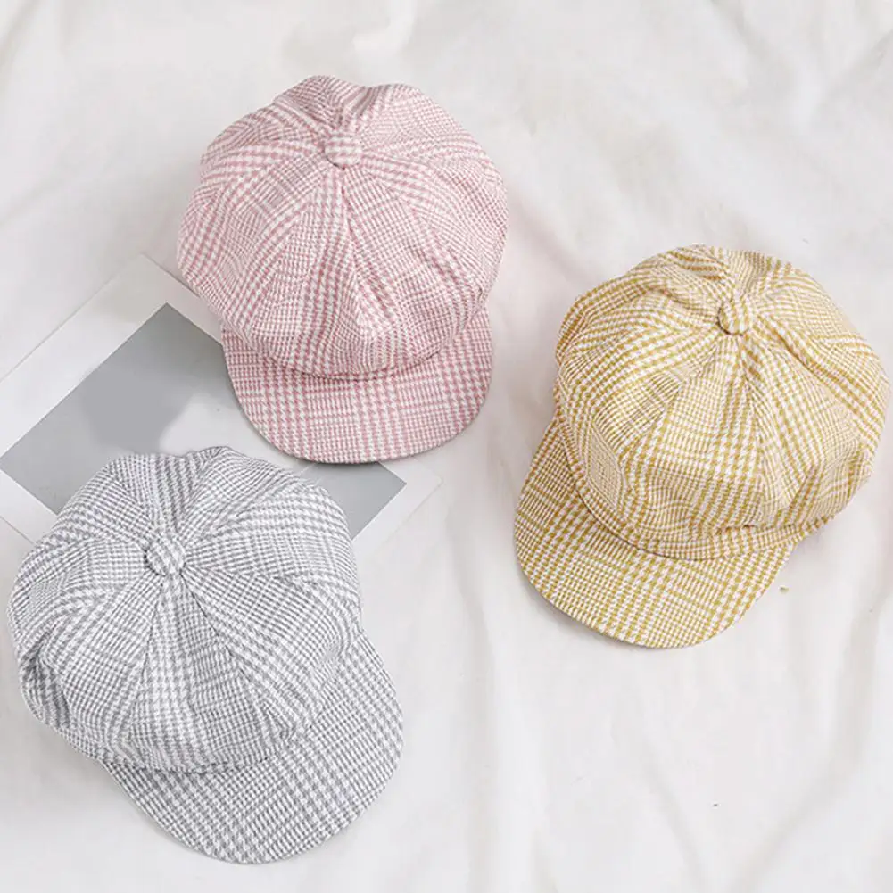 Vintage Men Women Autumn Winter Plaid Warm Beret Hat Wide Brim Octagonal Cap
Vintage Men Women Autumn Winter Plaid Warm Beret Hat Wide Brim Octagonal Cap