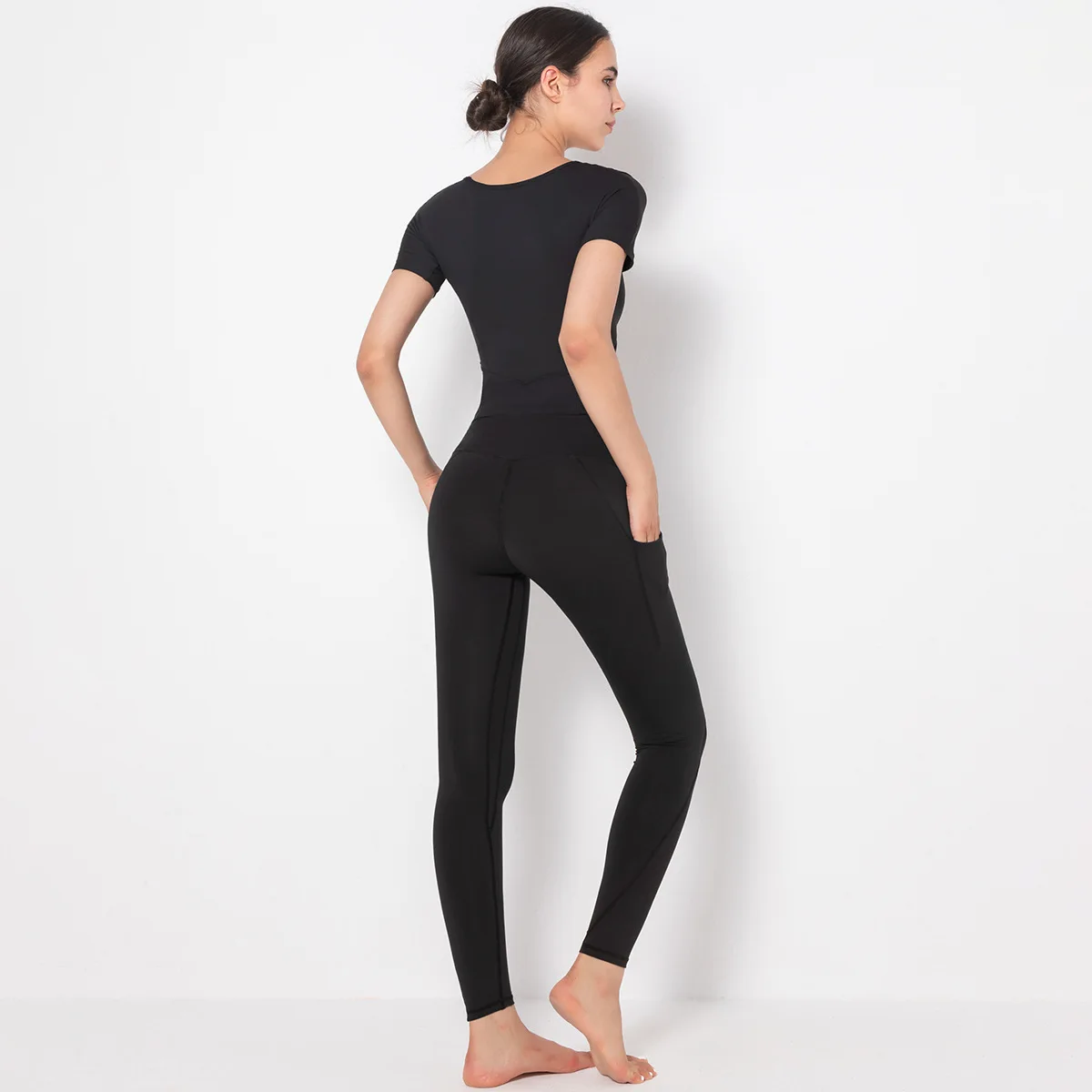 Yoga Fitness Suit Women's Nude Scrub Yoga Suit Sexy Fitness Short Sleeve Shirt High Waist Side Pocket Pants Body Shaping Yoga
Yoga Fitness Suit Women's Nude Scrub Yoga Suit Sexy Fitness Short Sleeve Shirt High Waist Side Pocket Pants Body Shaping Yoga