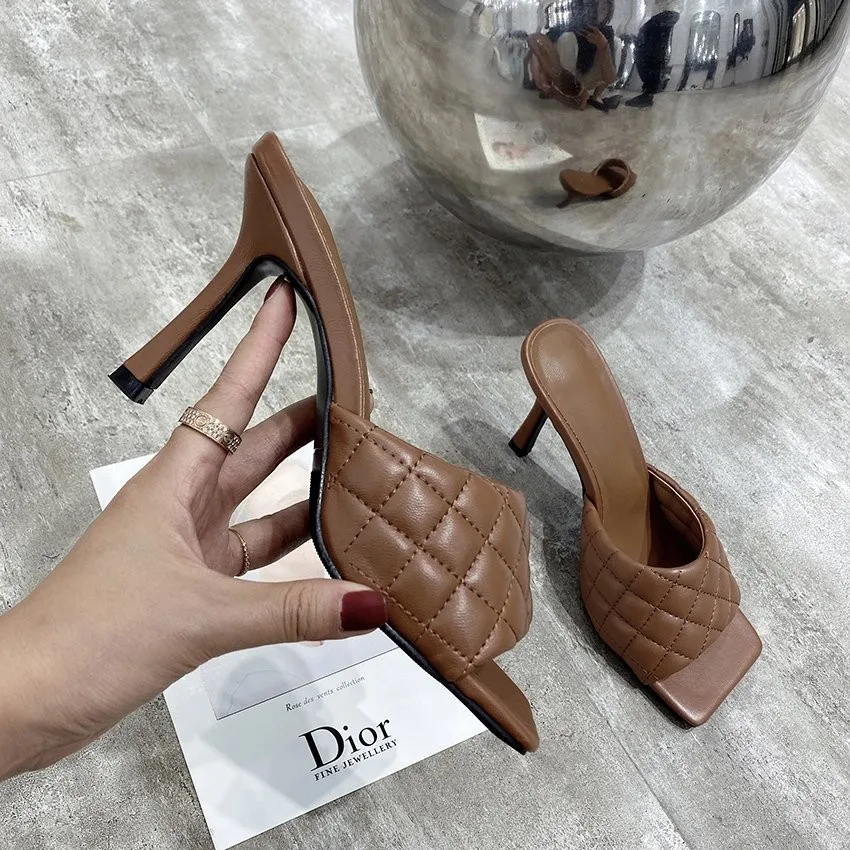 2021 New Women High Heels Sandals Ladies High Heel Slippers Square Toe Thin Heel Fashion Female Slides Summer
2021 New Women High Heels Sandals Ladies High Heel Slippers Square Toe Thin Heel Fashion Female Slides Summer