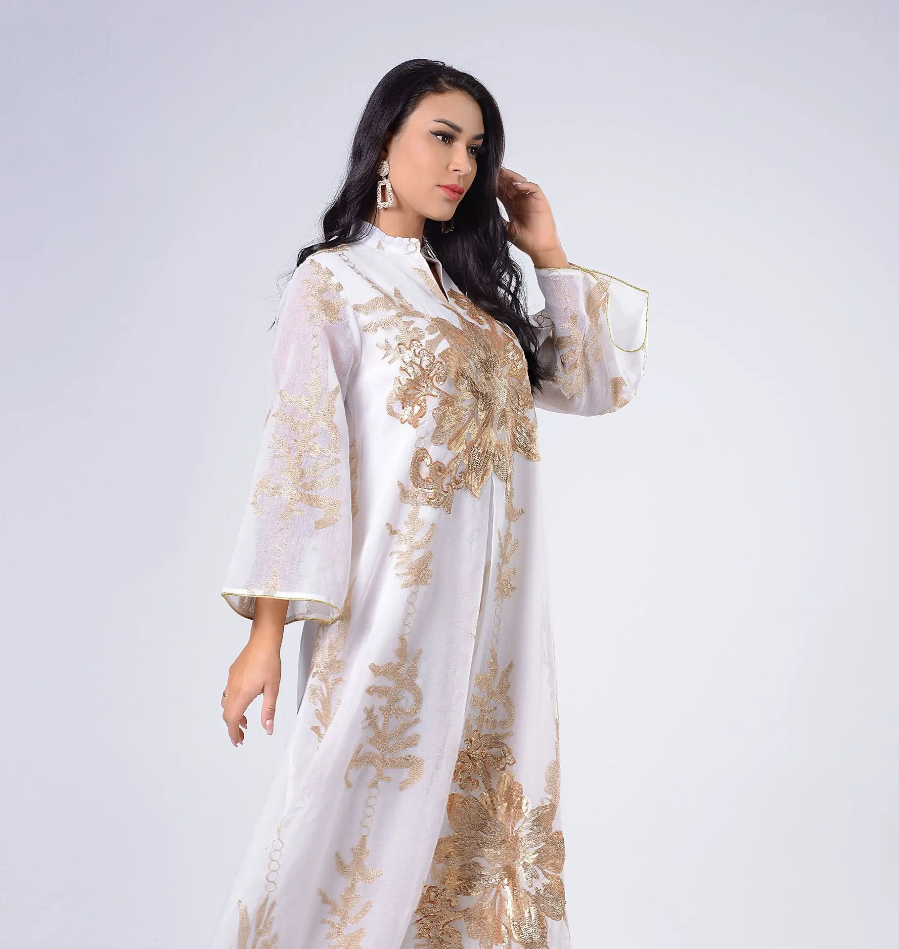 WEPBEL Muslim Long Sleeve V-neck Sequins Dress Women's Arab Embroidery Stitching Mesh Loose Robe
WEPBEL Muslim Long Sleeve V-neck Sequins Dress Women's Arab Embroidery Stitching Mesh Loose Robe