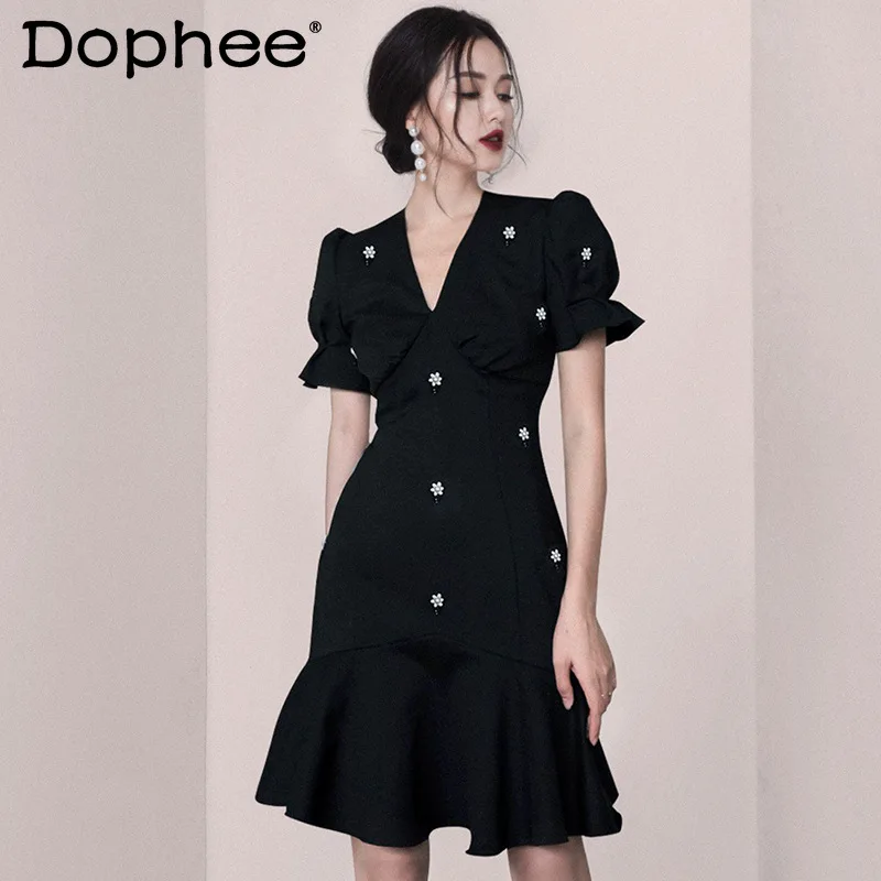 Summer Fashion Women Clothing French Beaded Puff Short Sleeve Black Fishtail Dress Sexy V-neck Slim Waist Bodycon Party Vestidos
Summer Fashion Women Clothing French Beaded Puff Short Sleeve Black Fishtail Dress Sexy V-neck Slim Waist Bodycon Party Vestidos