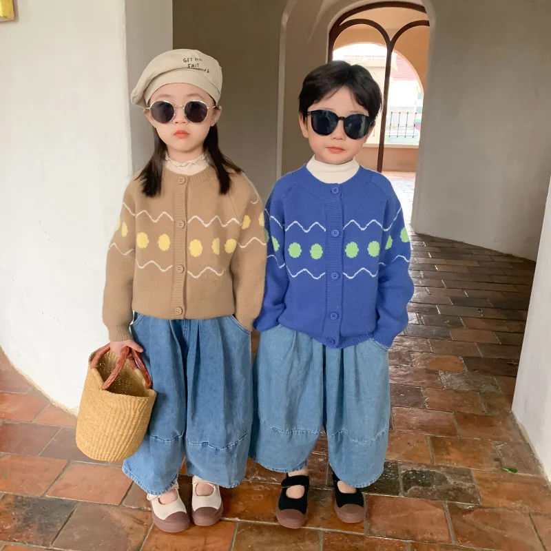 2-7T Children Polka Dot Sweater Fashion Long Sleeve Sweaters For Boys And Girls Soft Loose Casual Knitted Cardigans
2-7T Children Polka Dot Sweater Fashion Long Sleeve Sweaters For Boys And Girls Soft Loose Casual Knitted Cardigans