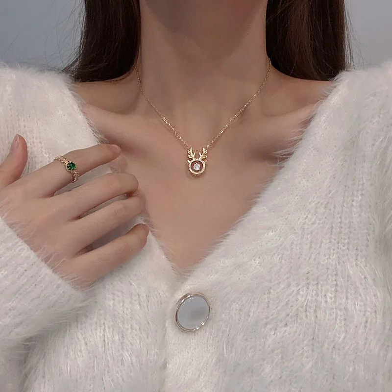 Korean Fashion Simple Elk Pendant Necklace Kpop Cutout Diamond Pendant Choker Women Jewelry Natural Decorations Gifts
Korean Fashion Simple Elk Pendant Necklace Kpop Cutout Diamond Pendant Choker Women Jewelry Natural Decorations Gifts