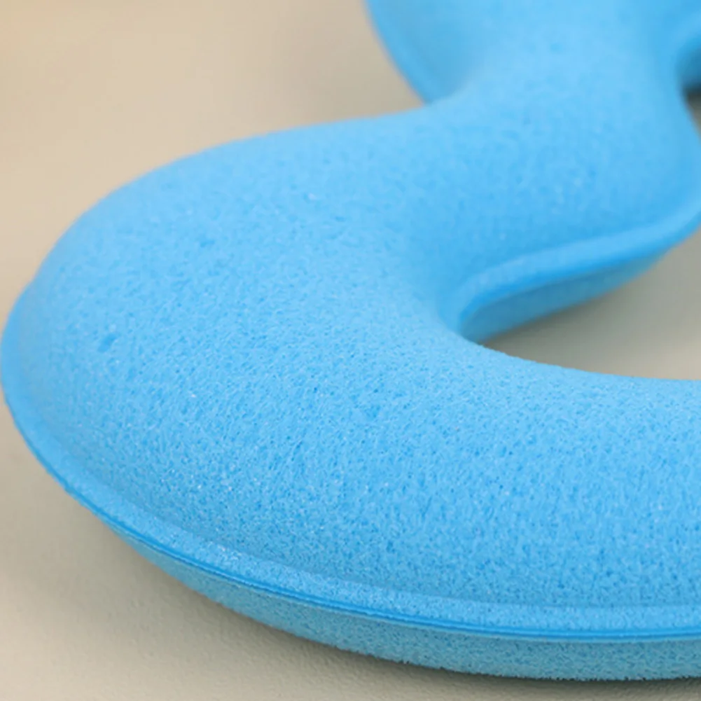 1PC Hair Donut Bun Heart Maker Hot Magic Foam Sponge Headwear disk Hair Device Headbands Accessories Hair Tool
1PC Hair Donut Bun Heart Maker Hot Magic Foam Sponge Headwear disk Hair Device Headbands Accessories Hair Tool