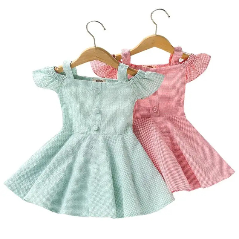 2021 Girls Cotton Summer Dress Children Plaid Print Sling Dress Off-shoulder Buttoned Dress for Daily wedding 
2021 Girls Cotton Summer Dress Children Plaid Print Sling Dress Off-shoulder Buttoned Dress for Daily wedding
