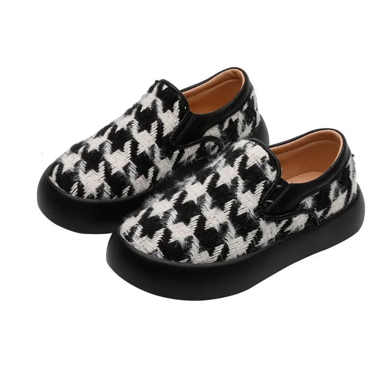Fashion Kids Casual Shoes Boys Sneakers Girls Loafers Slip-on Soft Checkered Grids Children Canvas Shoes Flats Ins Hot Spring
Fashion Kids Casual Shoes Boys Sneakers Girls Loafers Slip-on Soft Checkered Grids Children Canvas Shoes Flats Ins Hot Spring