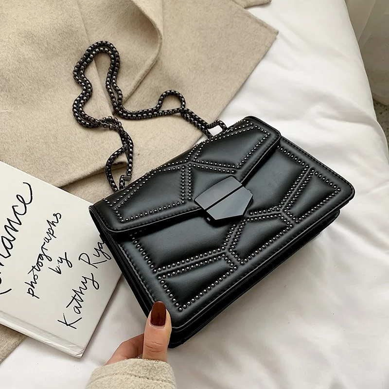 Rivet Chain Small Crossbody Bags for Women 2021 Fashionable Shoulder Messenger Bag Lady Luxury Handbags
Rivet Chain Small Crossbody Bags for Women 2021 Fashionable Shoulder Messenger Bag Lady Luxury Handbags