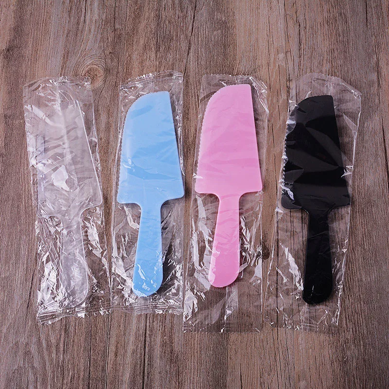500pcs Solid serrated plastic cake knife bread knife special knives for the cake shop baking accessories ZA6776
500pcs Solid serrated plastic cake knife bread knife special knives for the cake shop baking accessories ZA6776