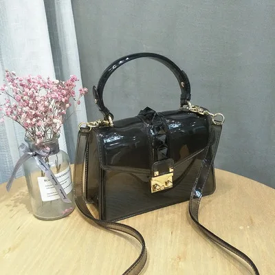 Brands PVC Jelly Bag For Women Top-Handle Bags Handbags Famous Brand Rivet Women Shoulder Bag Ladies Flap Bolsas Feminina Girls
Brands PVC Jelly Bag For Women Top-Handle Bags Handbags Famous Brand Rivet Women Shoulder Bag Ladies Flap Bolsas Feminina Girls