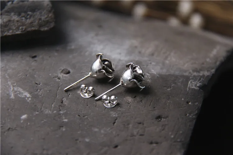 Vintage Silver Color Rose Flower Stud Earrings for Men Women Goth Style Earrings Cocktail Party Jewelry Valentine's Day Gifts
Vintage Silver Color Rose Flower Stud Earrings for Men Women Goth Style Earrings Cocktail Party Jewelry Valentine's Day Gifts