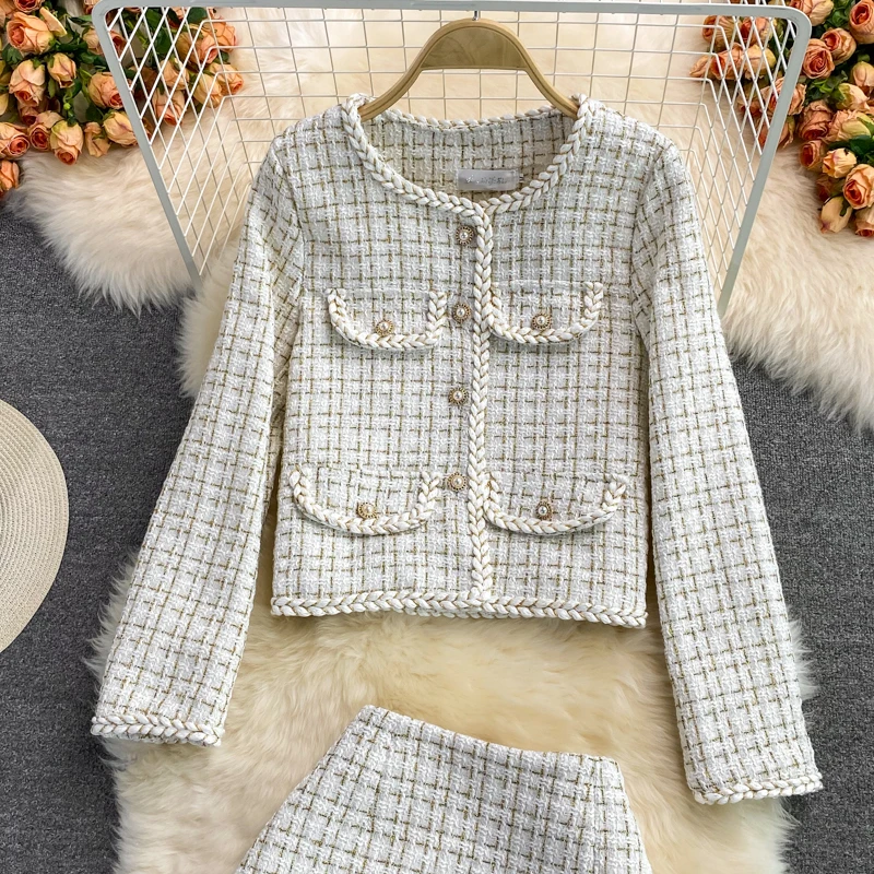 2022 Fashion Suit Autumn and Winter New Short Suit Jacket Female Two-piece High Waist Bag Hip Skirt Ladies Suit Drop Shipping
2022 Fashion Suit Autumn and Winter New Short Suit Jacket Female Two-piece High Waist Bag Hip Skirt Ladies Suit Drop Shipping