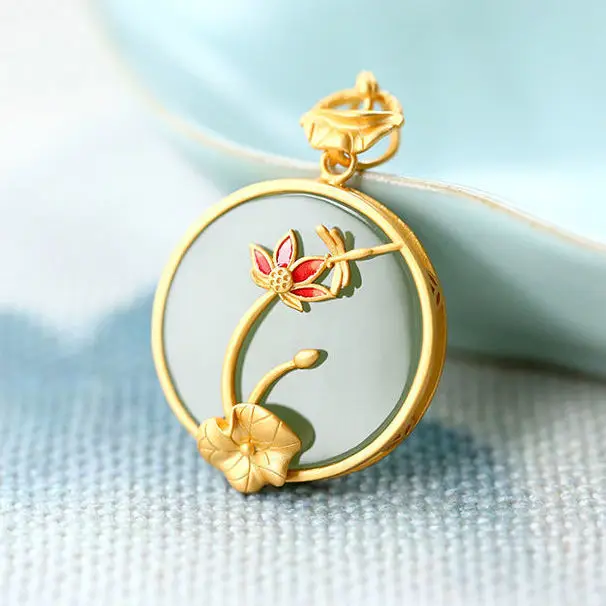 Autumn and winter new style ancient gold craftsmanship inlaid natural Hetian jade lotus lotus leaf lady silver jewelry
Autumn and winter new style ancient gold craftsmanship inlaid natural Hetian jade lotus lotus leaf lady silver jewelry