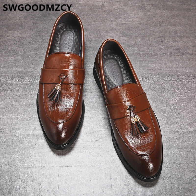 Business Shoes Men Classic Italian Brand Office Shoes Men Dress Coiffeur Loafers Formal Men Shoes Leather Big Size 48 Ayakkabi
Business Shoes Men Classic Italian Brand Office Shoes Men Dress Coiffeur Loafers Formal Men Shoes Leather Big Size 48 Ayakkabi