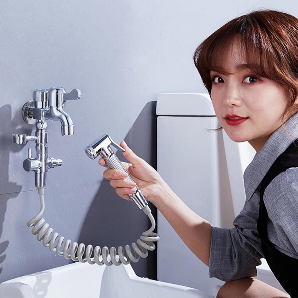 Kitchen 360 Degree Rotatable Spout Single Handle Sink Basin Faucet Adjustable Solid Brass Pull Down Spray Mixer Tap Deck Mounted
Kitchen 360 Degree Rotatable Spout Single Handle Sink Basin Faucet Adjustable Solid Brass Pull Down Spray Mixer Tap Deck Mounted