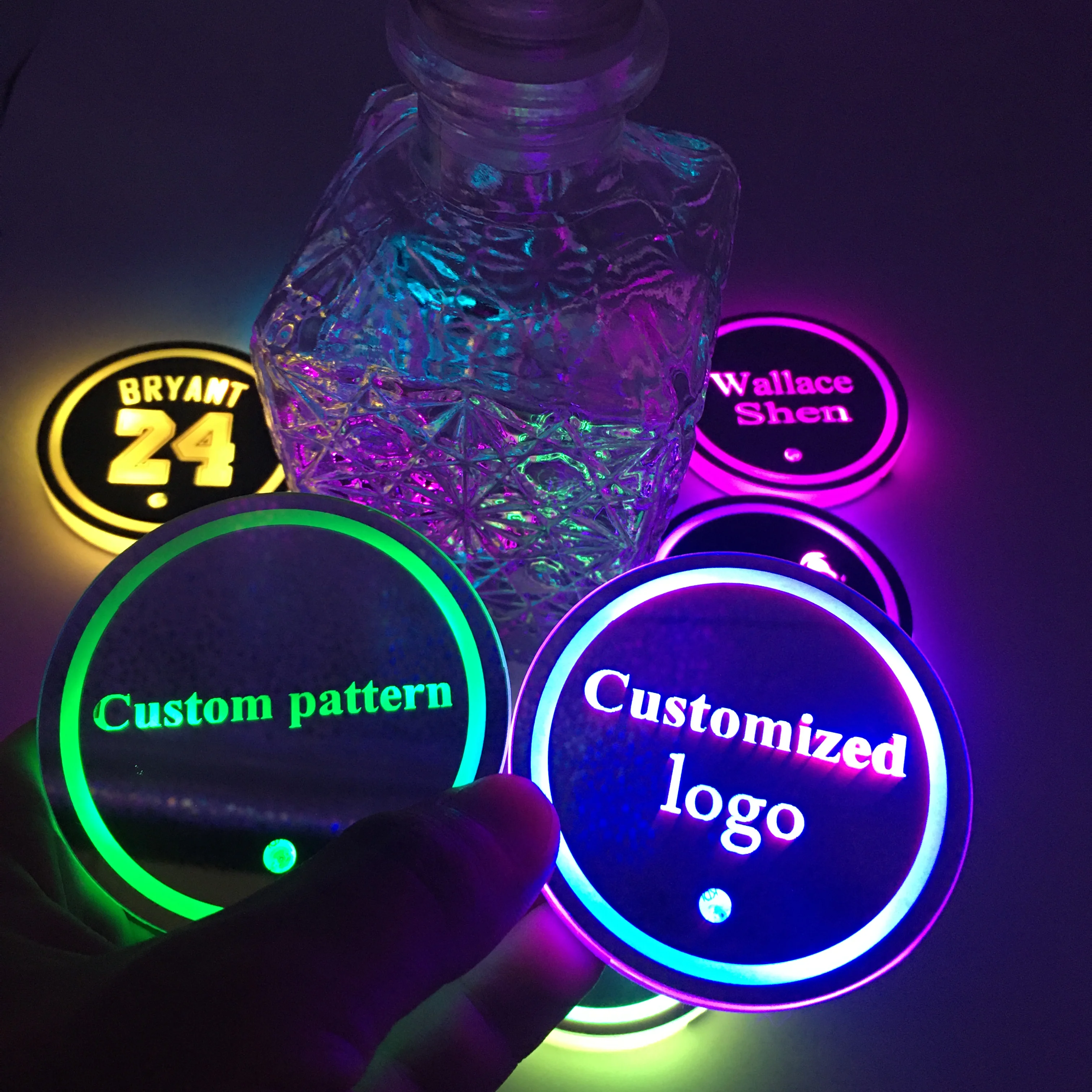 2Pcs USB Charging Colorful Intelligent Led Water Cup Luminous Coaster Car Atmosphere Light For Tesla Model 3/S/X Car Interior
2Pcs USB Charging Colorful Intelligent Led Water Cup Luminous Coaster Car Atmosphere Light For Tesla Model 3/S/X Car Interior