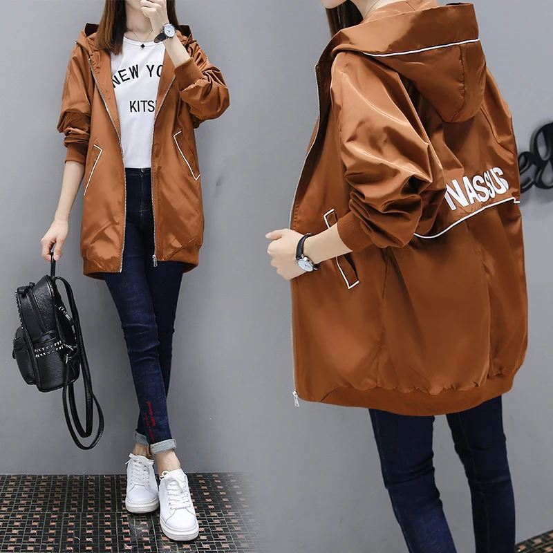 Female Windbreaker Coat Tide New Fashion Hooded Long Outerwear Loose Large Size Spring Autumn Women Trench Baseball Uniform Coat
Female Windbreaker Coat Tide New Fashion Hooded Long Outerwear Loose Large Size Spring Autumn Women Trench Baseball Uniform Coat