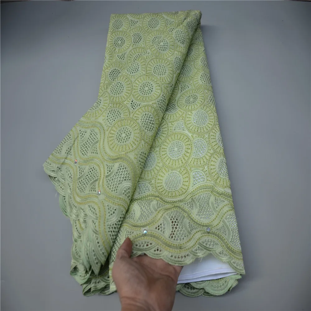 5yard Swiss lace fabric 2021 latest embroidery African cotton fabrics Swiss voile lace popular Dubai style 130925
5yard Swiss lace fabric 2021 latest embroidery African cotton fabrics Swiss voile lace popular Dubai style 130925