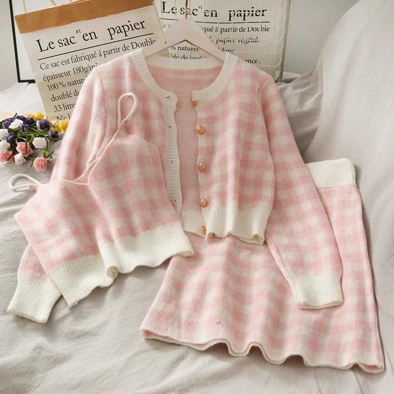 Sweet Plaid Three-Piece Women's New O Neck Single-Breasted Long-Sleeved Loose Sweater with Short Strap Two Piece Set Skirt
Sweet Plaid Three-Piece Women's New O Neck Single-Breasted Long-Sleeved Loose Sweater with Short Strap Two Piece Set Skirt