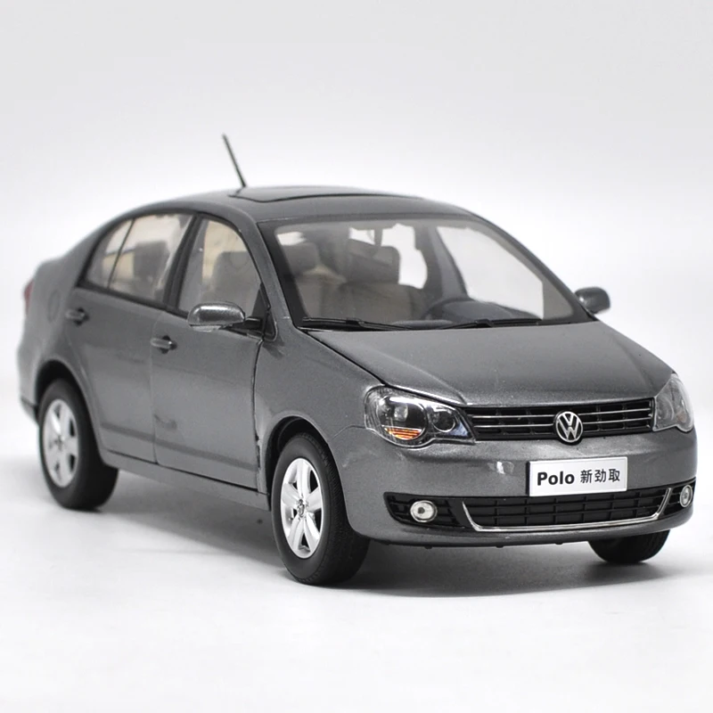 Оригинальная фабрика 1:18 Volkswagen VW Новое поло Jinqu серый седан классические модели игрушек для подарков на день рождения/Рождество, коллекция
Оригинальная фабрика 1:18 Volkswagen VW Новое поло Jinqu серый седан классические модели игрушек для подарков на день рождения/Рождество, коллекция