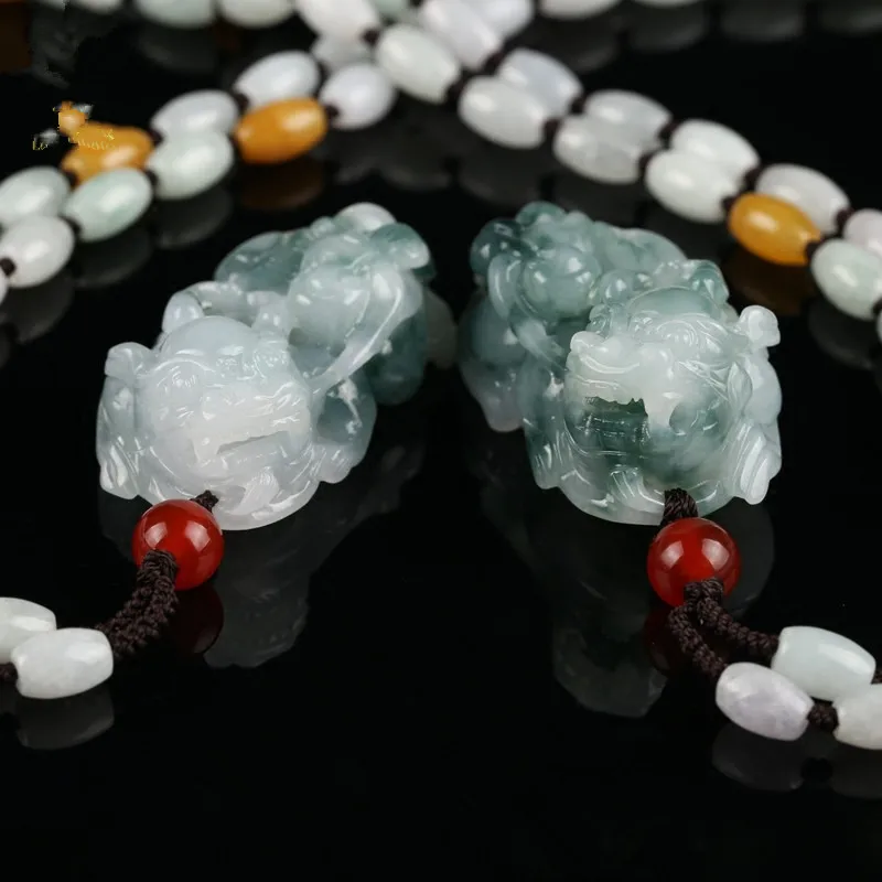 Natural Myanmar jadeite hand-carved green jade pendant Emerald jade mythical beast lucky pendant men women jade necklace
Natural Myanmar jadeite hand-carved green jade pendant Emerald jade mythical beast lucky pendant men women jade necklace