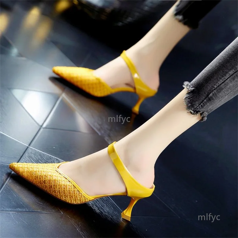 Baotou mid-heel breathable mesh fairy sandals 2021 spring summer new pointed stiletto high heels women's slippers women shoes
Baotou mid-heel breathable mesh fairy sandals 2021 spring summer new pointed stiletto high heels women's slippers women shoes